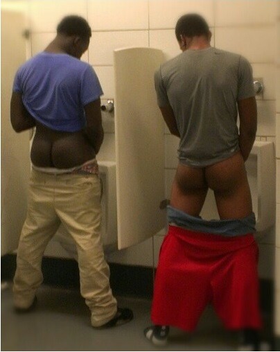 nubiannudaveritas:  Dynamic duo taking a leak…