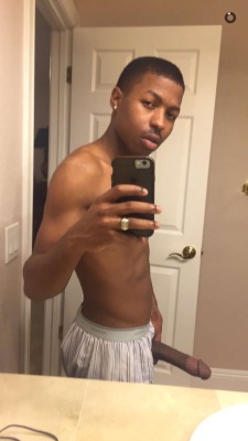 kinglontae:  I want to sit on daddy dick