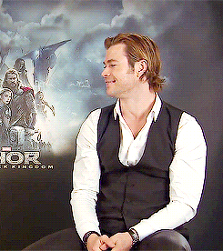 tomhazeldines:  chris is having none of it New blog ~~ used to be tomhazeldine