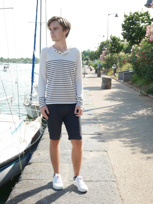 menstreetstyle:  Stroll on the marina in The Kooples shorts, striped sweater Sandro. To complete the outfit: Prada sneakers and nice little detail ..des striped socks Asos