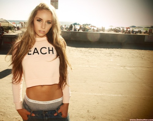remarkablybeautifulgirls:Sydney