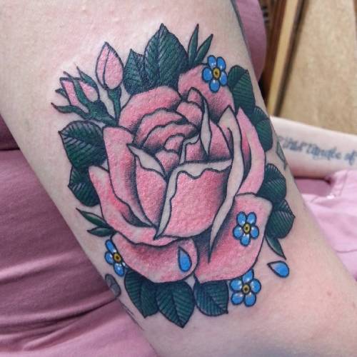 chloeomalley:  And the other, thanks Jessica!  I have space tomorrow, 18th and 23rd if anyone would like to get a appointment before Christmas, email or DM to book ♥ #traditionaltattoo #tattoos #cobraclubtattoo #leedstattoo #leeds #uktta #rose #rosetattoo