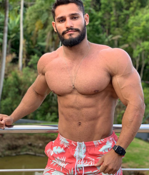 Rodrigo Cavalcanti Aka Airon Muscle Proving That Roids Change Men Forever. He Turned Himself From An