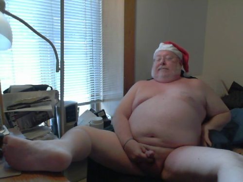 arthurmexdf:  gotsilver:  he is gorgeous  Súper cachondo !!!! Ese daddy