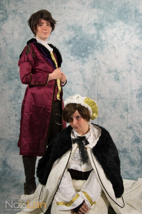 We finally got some of our photos through from Nozlan at Abunaicon!! ((They were far best one of the