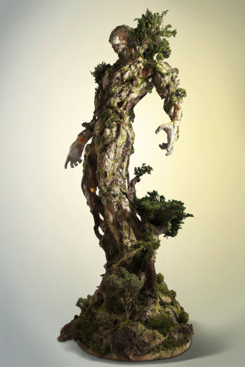 Giant 7 Foot Tall Sculpture That Looks Like GrootArtist Garret Kane combines elements of nature with