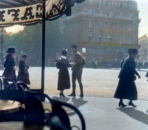 Terrasse du Café de la Paix     Paris 1918