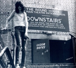 doraemonmon:  Joey Ramone - The Road House