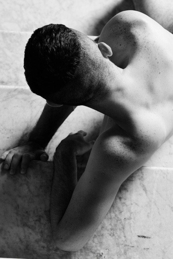 sanuye-shoteka:  Sanuye Shoteka  .photography by Anna Mitchell .london .2013