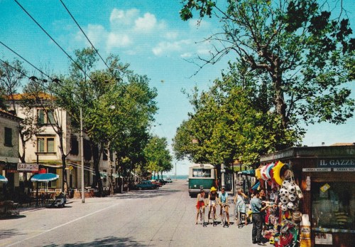 XXX polworld:Lido, Venezia - Italy ‘70s photo