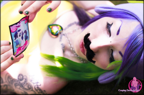 porphyriasuicide:  My little pony fans might enjoy these photos from my new spike set called “gem hunter” up on CosplayDeviants.com - Skeleton Key Photography 