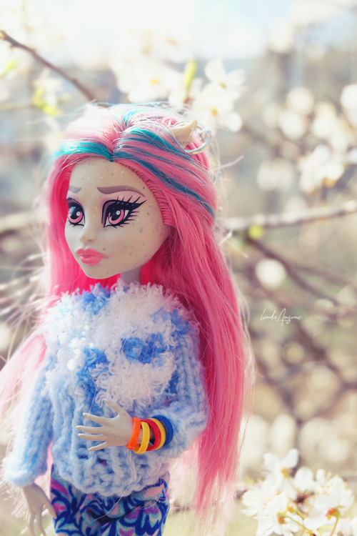 monster high dolls