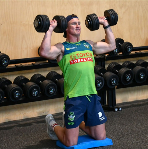 Porn roscoe66:  Canberra Raiders players Harley photos