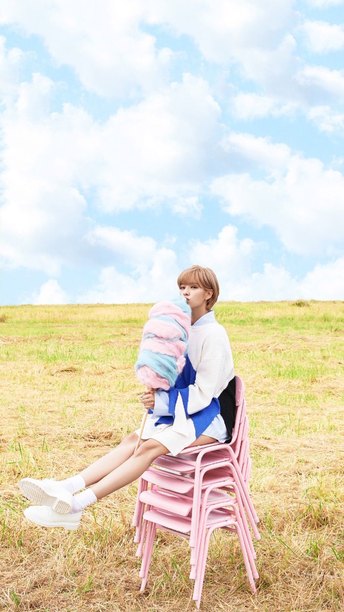 fyeah-twice:  TWICE MEMORIES by   현  