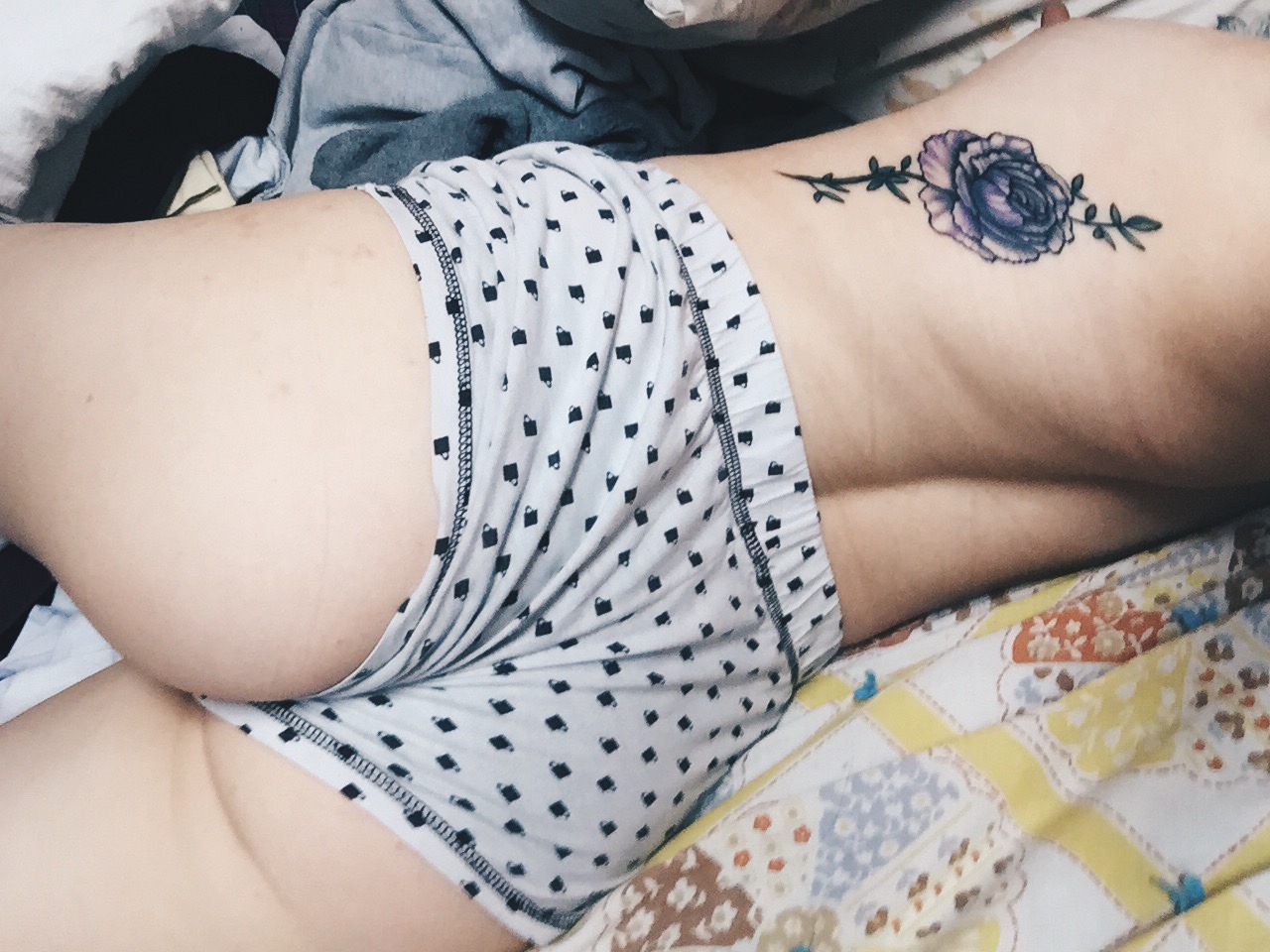 sirsbabykittenxoxo:  My shorts have lil baby coffee cups on them ☕️💕☕️💕☕️💕☕️