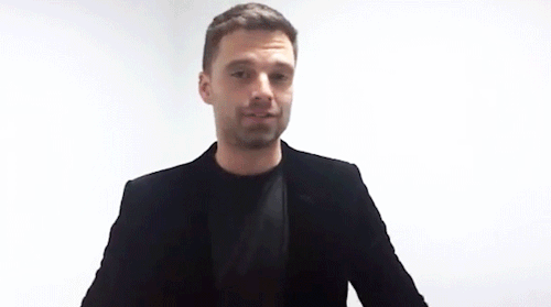 bucky-plums-barnes:Sebastian ray of sunshine Stan (x)