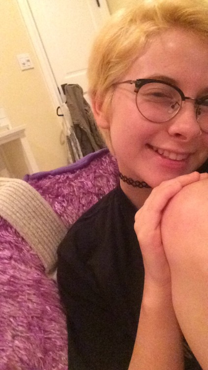 nudekissing:  *bleaches hair and continues 2 b cute*