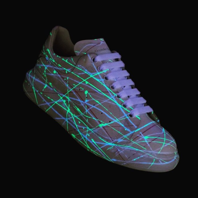 alexander mcqueen glow in the dark trainers