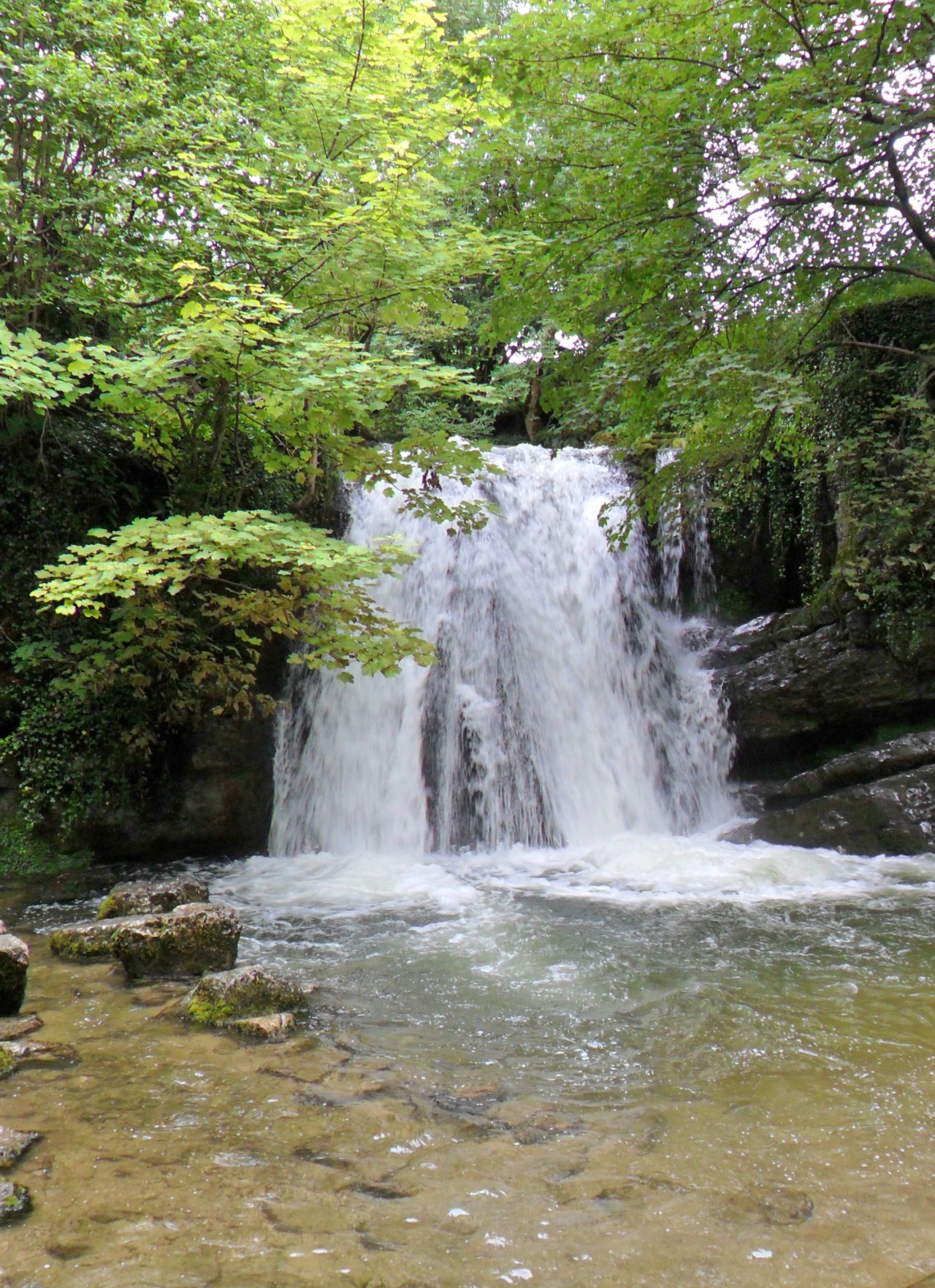 vwcampervan-aldridge:  *Janet’s Foss* Waterfall, Malhamdale, Yorkshire dales, England