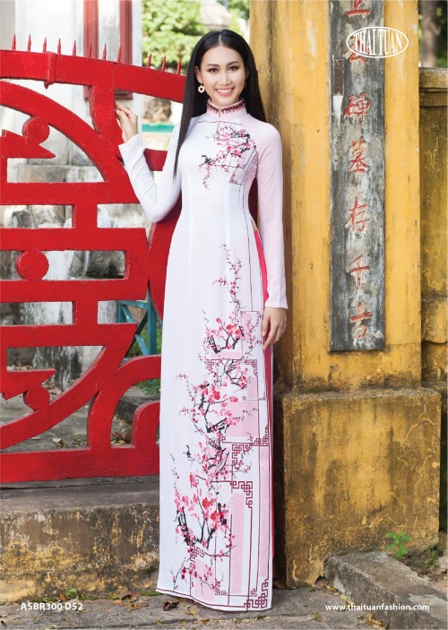 Ao dai by Thai Tuan