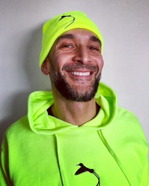 #Yaudie #hoodie #neon #yellow #toronto #parkdale #drbird DM to order https://www.instagram.com/p/Bv