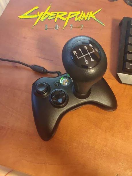 coredumpproject: datagrave:   frikiskrew:    When you are into cyberpunk, but cyberpunk