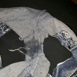 sandyc4fun:  A big wet spot on these jeans