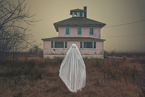 nevver:Ghost story, Karen Jerzyk 