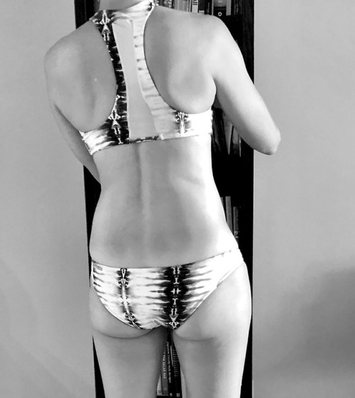 marriedasianmermaid: new bikini I want to eat her ass