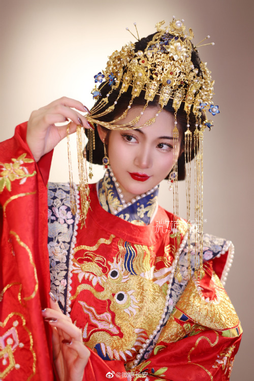 chinese wedding hanfu by 微凉长安