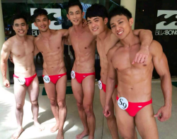 bbbtm13:  asianmusclefetish:  Original post: http://asianmusclefetish.tumblr.com  Hot dudes in sexy red speedos &gt;///