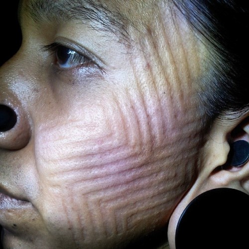 theabsolute108:  #scarification #scar #facescar #geometric #mybodymod #bodymod #bodymodification #boombalenath #oneloveoneheart 