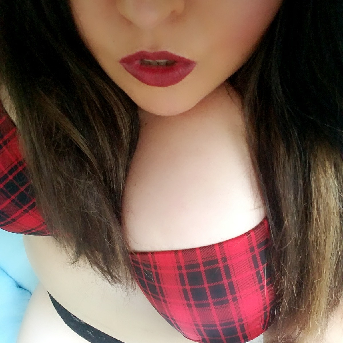 sweetestache:  Fall flannel….who wants to get cozy?  Sweet mother of&hellip;.