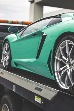 johnny-escobar:  Lamborghini Aventador 