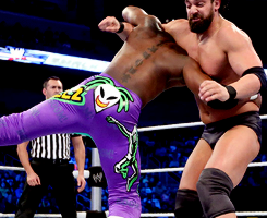 Porn :  Some of Kofi Kingston’s best gear  photos