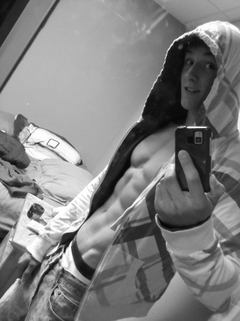 donvee:  Want to see more?? Follow me @ Donvees Tumblr Also check out my archive www.donvee.tumblr.com/archive Go on u know u want to! Donvees Tumblr 