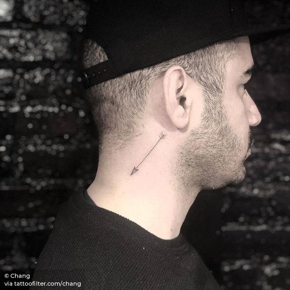 Featured image of post The Best 24 Pequeños Tatuajes En El Cuello Para Hombres