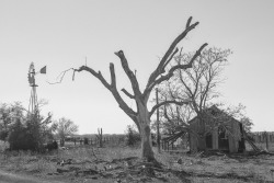 vaillancourt-photography:  La Grange, TXRumour