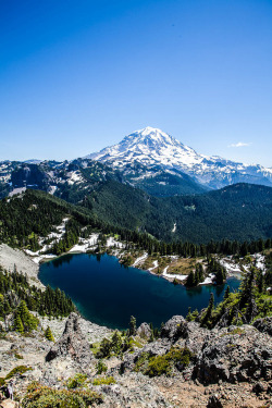 breathtakingdestinations:  Mount Rainier - Washington - USA (von frozenchipmunk)
