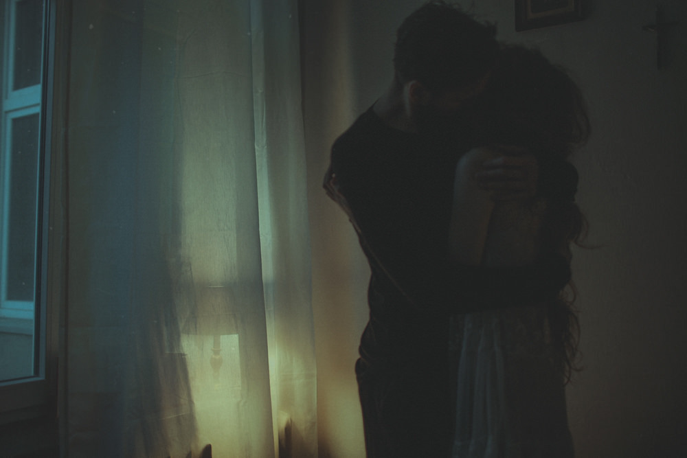 abduction:  Laura Makabresku 