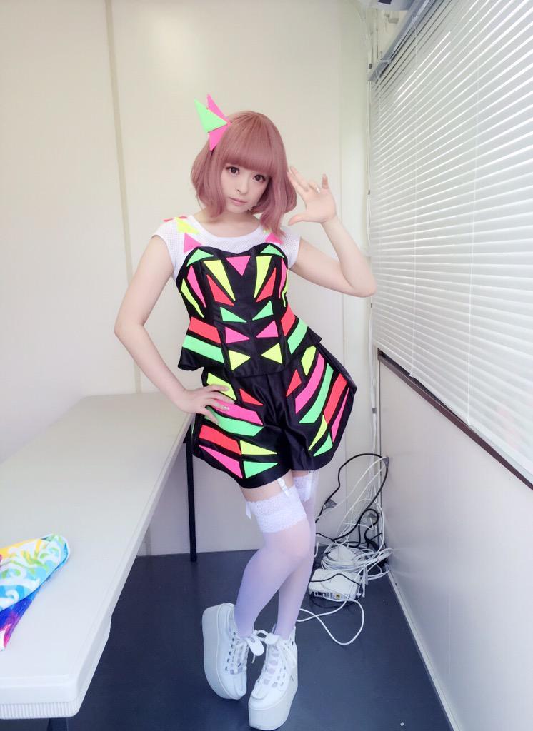 kyarychan:  May 4 [4:11 PM]   Thanks JJB! Music fests are so fun! My beautiful bangs