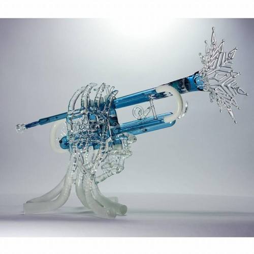 smotpoke:Etai Rahmil x Phil Siegel“Winter Trumpet”High End Glass Blog 