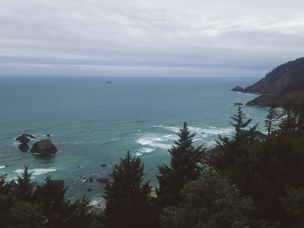 leaberphotos:  And with the rising sun, I arose from ash and dust Oregon Coast 