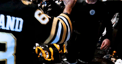 HUG! YOUR! TINY! CAPTAIN! BOSTON BRUINS ROUND 1 GAME 7 