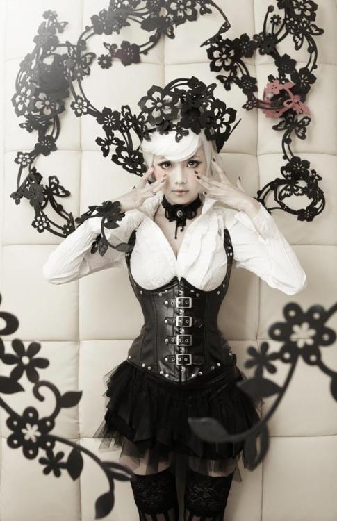 Porn photo steampunktendencies:  Model: Ely - Photography: