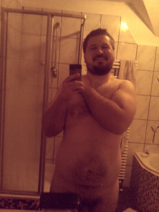 annoyingcub:  hey really like your blog and pics :) 