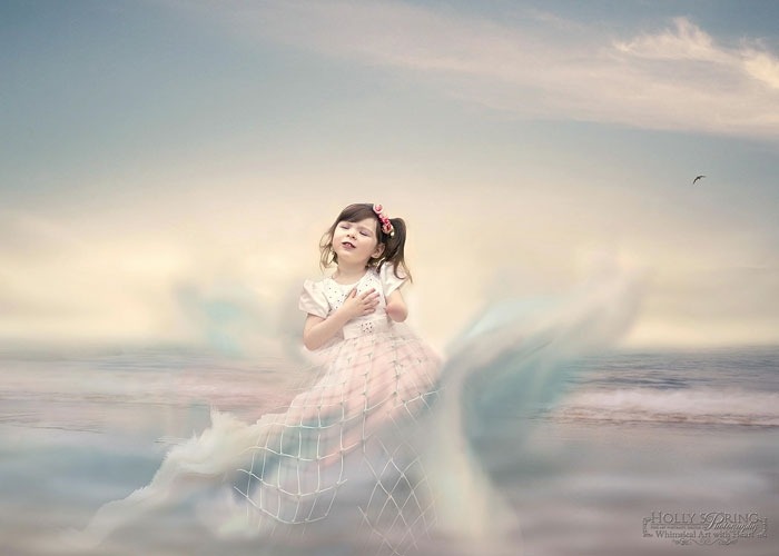 micdotcom:  Photographer creates gorgeous and empowering images of one-handed daughter