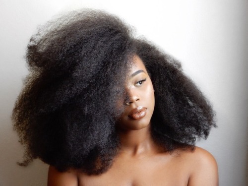 silk-mocha:muvaafro:tend to the crown