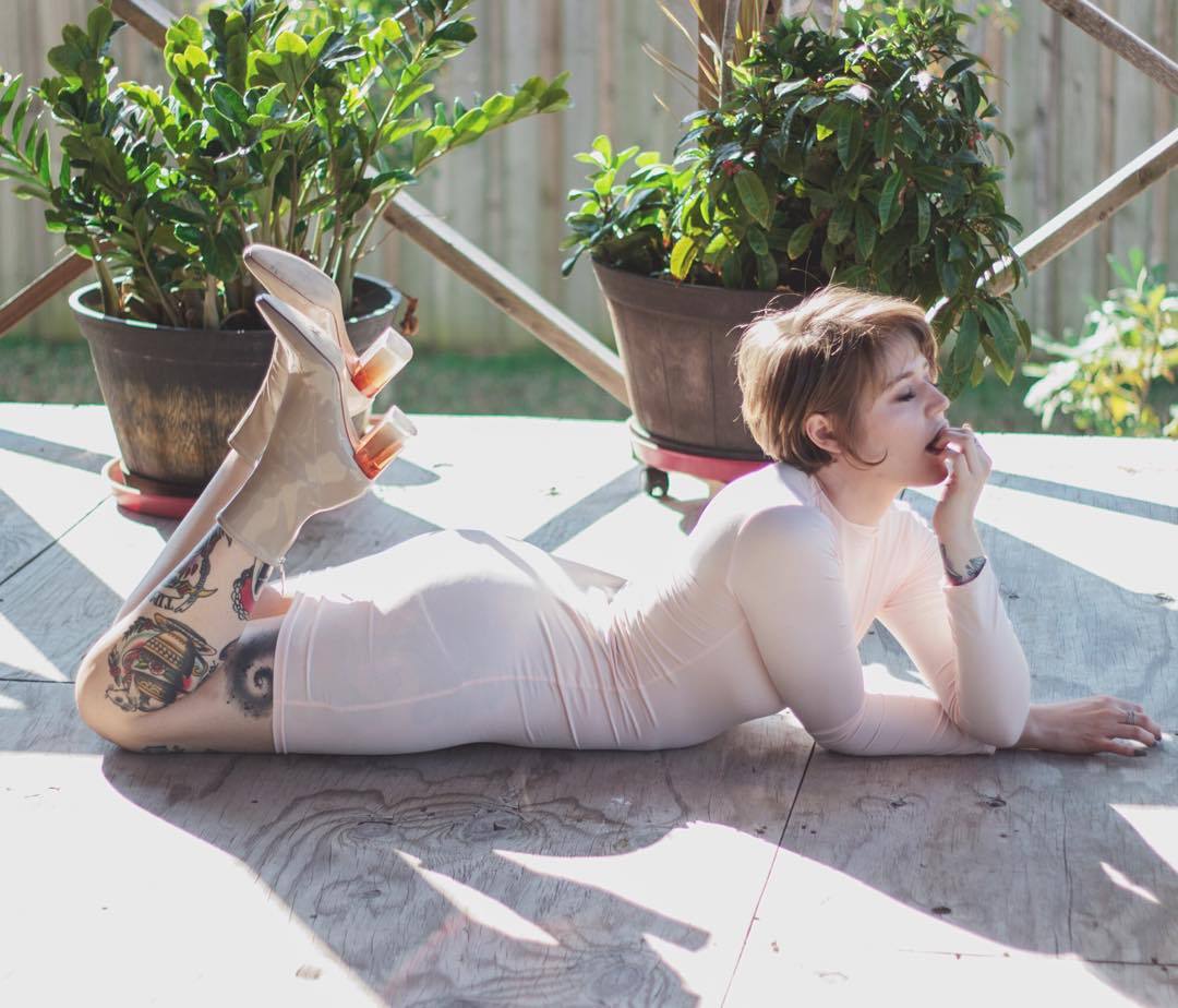 thatattoozone:     gothnekophotographer Daniel Grey