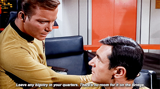 tumblr_pdfnxkefna1svlvsyo2_r2_540.gif